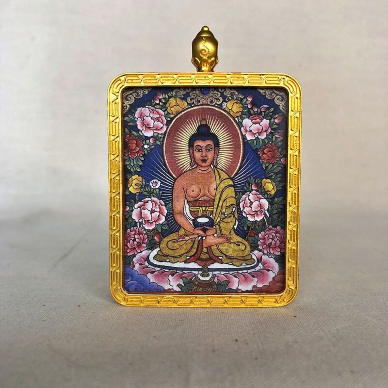Frontal view of Amitabha Buddha Gau box necklace for Dog and Pig zodiac guardian.
