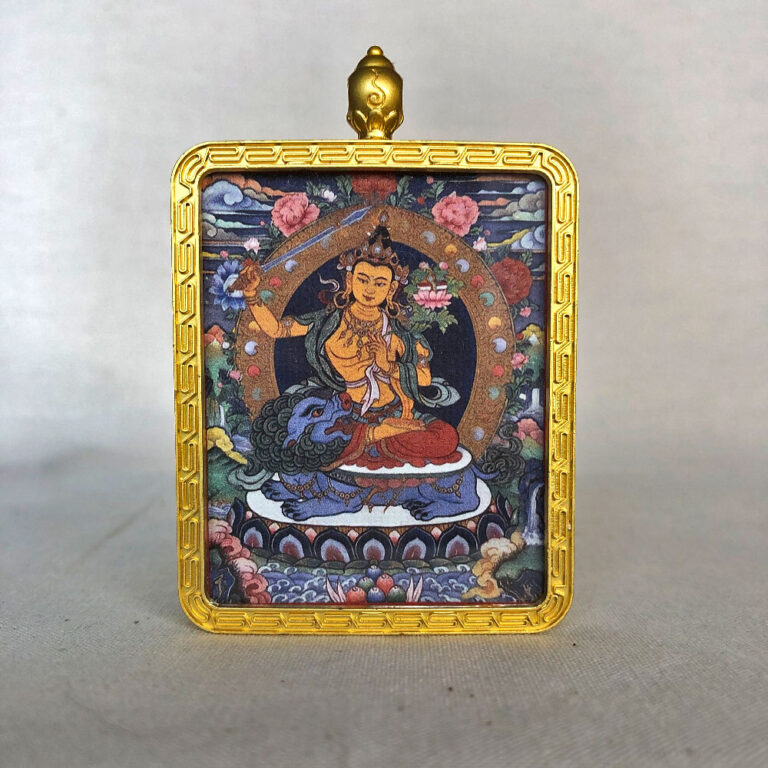 Frontal view of Manjushri Bodhisattva Gau box necklace for Rabbit zodiac guardian.